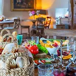 La Belle Maison