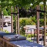 ベッド・アンド・ブレックファスト La Belle Maison 3*