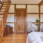 La Belle Maison Bed and breakfast 3*