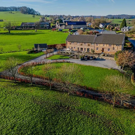 La Belle Maison Bed & Breakfast